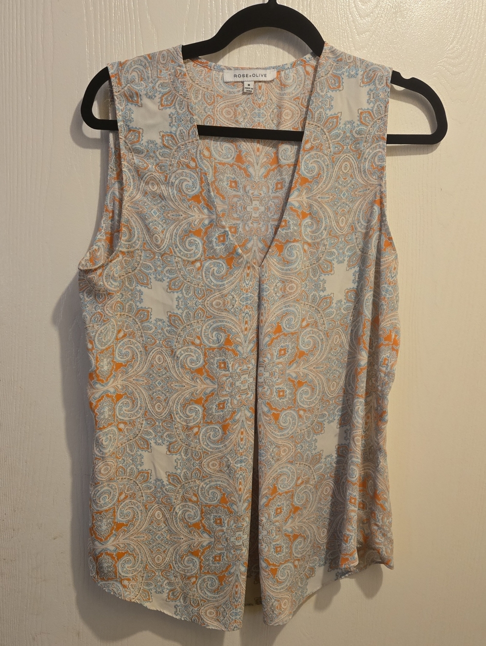 Rose & Olive Paisley V-Neck Sleeveless Top in Cream, Orange & Light Blue. L45